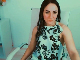 JenniferMoor nude on cam – live sex chat