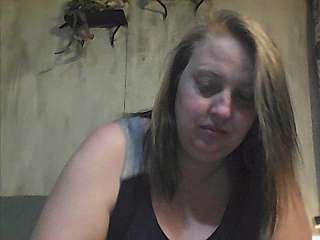 kountrygurl1313 naked stripping on cam for live sex video chat
