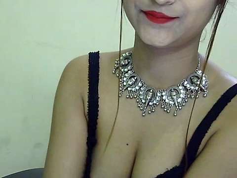 LAVEENA_KAUR_ naked stripping on cam for live sex video chat