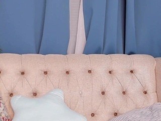 MaryTravel nude on cam – live sex chat