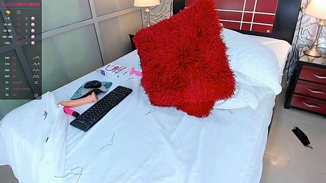 Meivis_ naked stripping on cam for live sex video chat