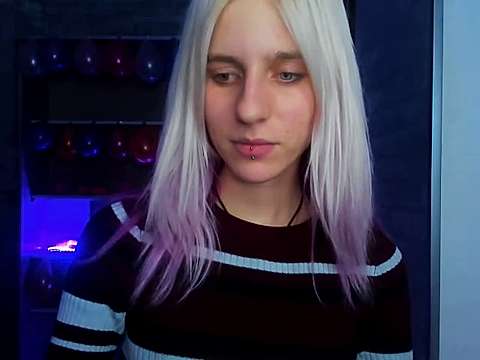 SelineStone naked stripping on cam for live sex video chat
