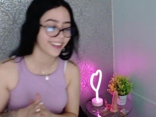 Stefania-linda nude on cam – live sex chat