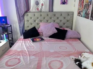 Ximena-Curly nude on cam – live sex chat