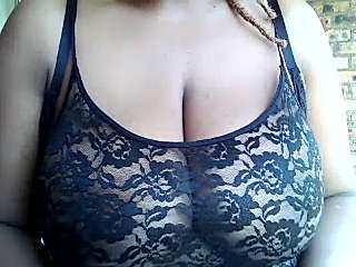 ZaharaXavier naked stripping on cam for live sex video chat