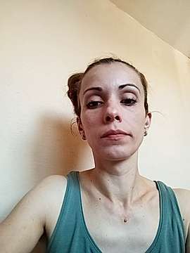 alessadi naked stripping on cam for live sex video chat