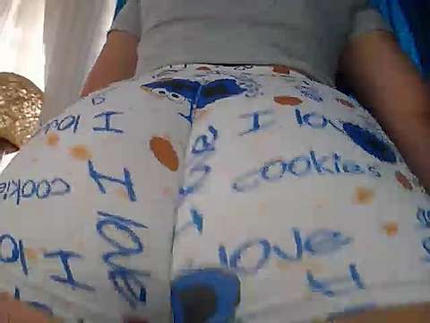 brenda_butt naked stripping on cam for live sex video chat