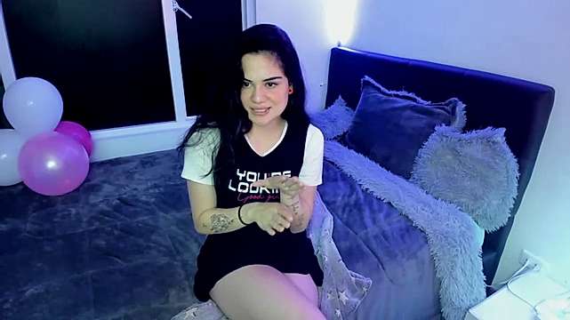 Cloe_Russo naked stripping on cam for live sex video chat