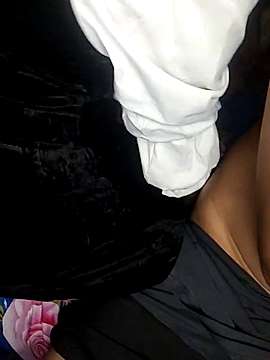 Cutee_Queen naked stripping on cam for live sex video chat