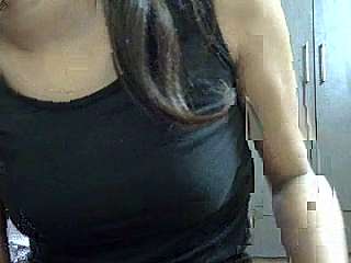 flowerbae72 naked stripping on cam for live sex video chat