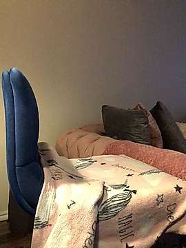 JTBody naked stripping on cam for live sex video chat