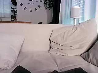 LouXugar naked stripping on cam for live sex video chat