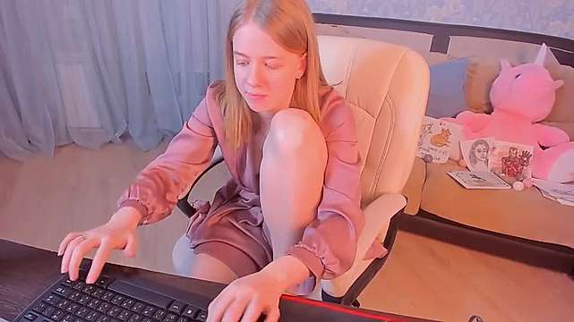 megan_your naked stripping on cam for live sex video chat