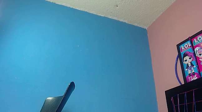sallythx naked stripping on cam for live sex video chat