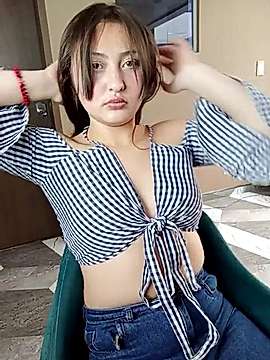 scarletmoon__ naked stripping on cam for live sex video chat