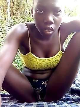 slender_gal naked stripping on cam for live sex video chat