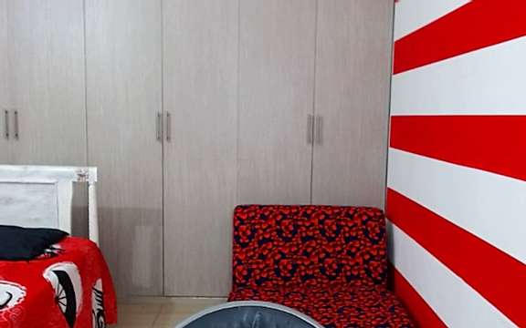 Sofia_Capri18 naked stripping on cam for live sex video chat
