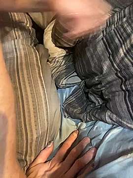xxxprettybutterfly naked stripping on cam for live sex video chat