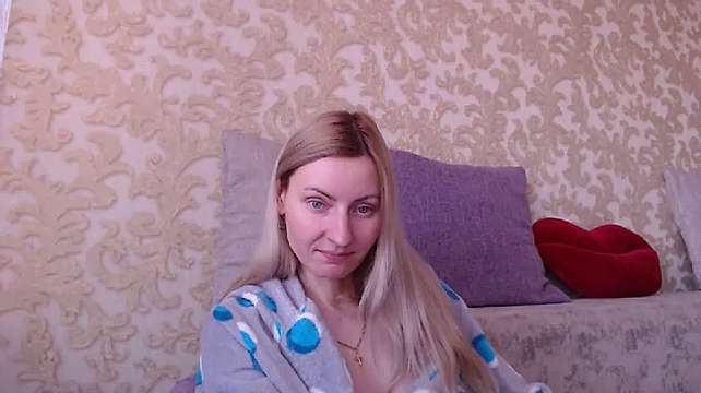 Yourrealgirl naked stripping on cam for live sex video chat