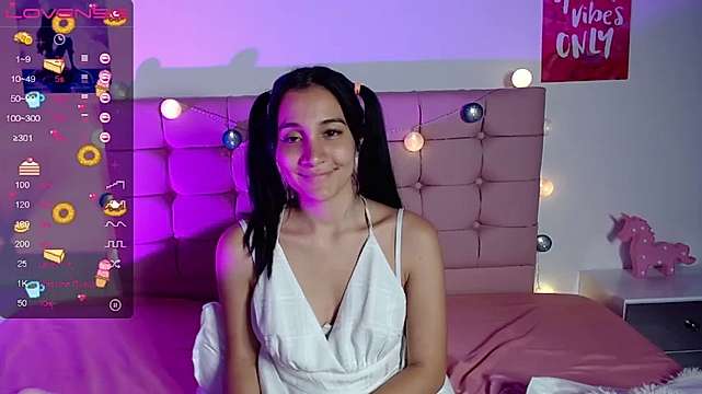 Alice_rossee naked stripping on cam for live sex video chat