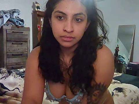 AlyCortez18 naked stripping on cam for live sex video chat