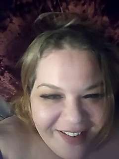 bigdramamama naked stripping on cam for live sex video chat