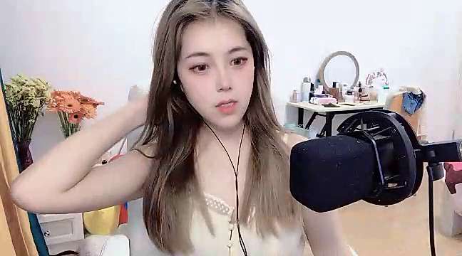 Butterfly— naked stripping on cam for live sex video chat