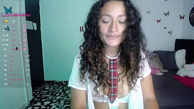 Daniela_Nealy naked stripping on cam for live sex video chat