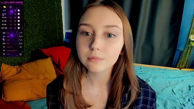 EmmaBosse naked stripping on cam for live sex video chat
