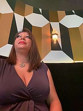 French-Lizy naked stripping on cam for live sex video chat