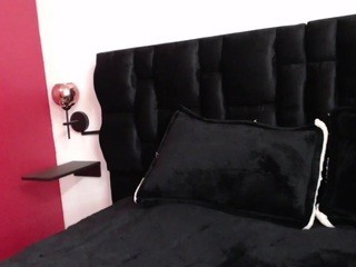 Hanna-W-1 nude on cam – live sex chat