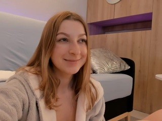Iwe-Brando nude on cam – live sex chat