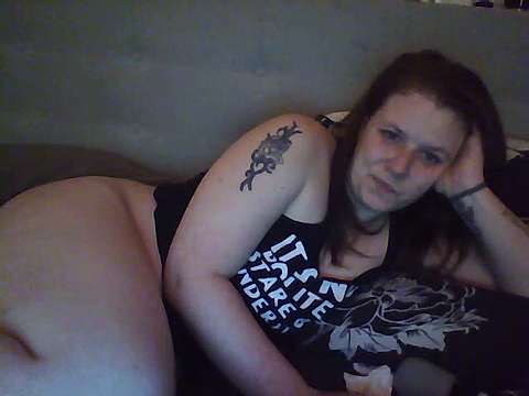 KinkyWitch420 naked stripping on cam for live sex video chat