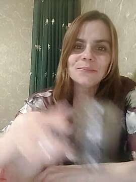 Lira_sweets naked stripping on cam for live sex video chat