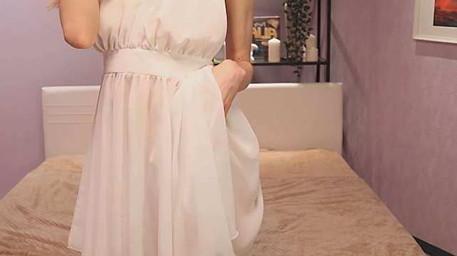 lolly_8ella naked stripping on cam for live sex video chat