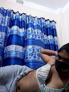 Luna_ruhi naked stripping on cam for live sex video chat