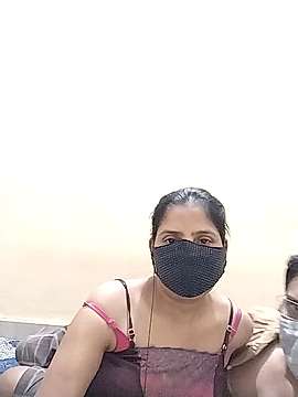 Sonam_Saxena naked stripping on cam for live sex video chat