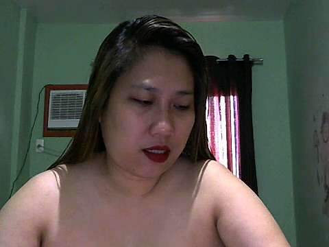 sweetsexysmile naked stripping on cam for live sex video chat