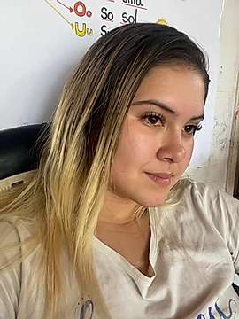 valeriaurt naked stripping on cam for live sex video chat