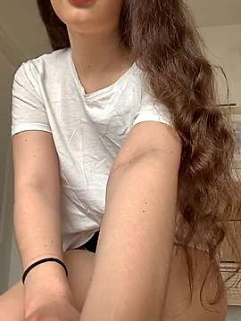 wiildroose naked stripping on cam for live sex video chat