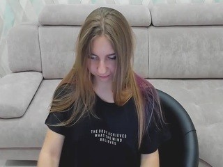 Bella-Solo nude on cam – live sex chat