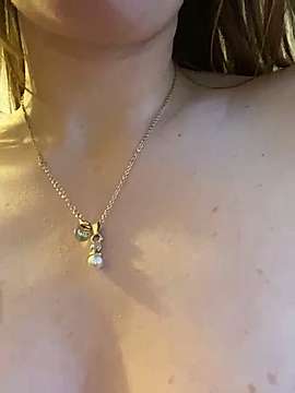 Falina-19 naked stripping on cam for live sex video chat