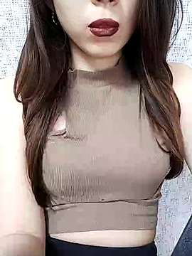 -Gigi-babyy- naked stripping on cam for live sex video chat