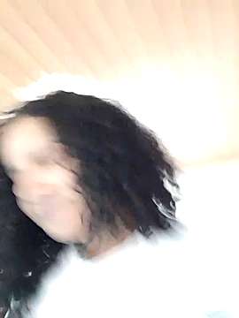 hot-very-wet naked stripping on cam for live sex video chat