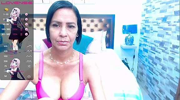 indianayork naked stripping on cam for live sex video chat