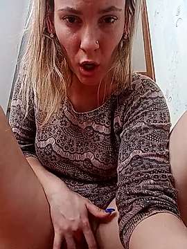 Jessie_Lust naked stripping on cam for live sex video chat