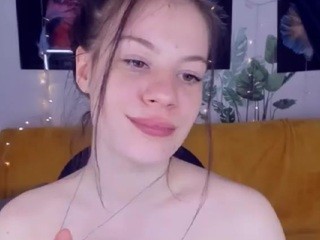 KarolinaKlaus nude on cam – live sex chat