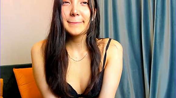 kiki__moon naked stripping on cam for live sex video chat