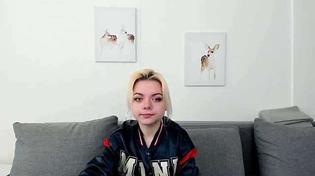 Lina-Cooper naked stripping on cam for live sex video chat