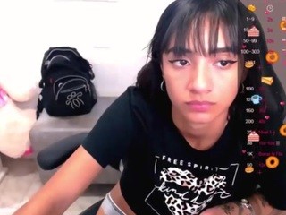 Meliissa-sexy nude on cam – live sex chat